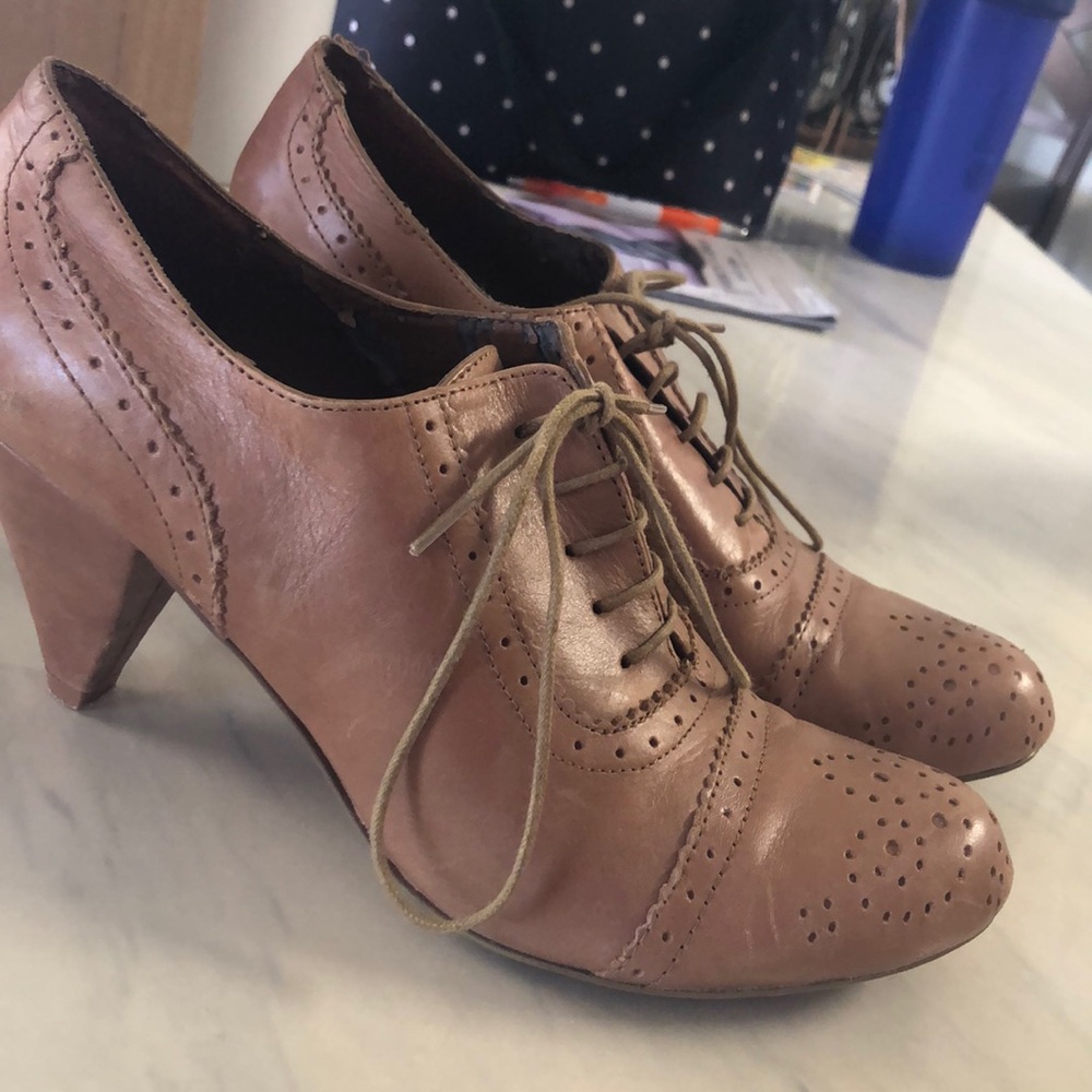 Steve Madden oxford pumps